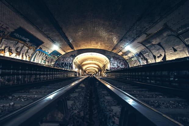 Les stations fantômes du métro parisien