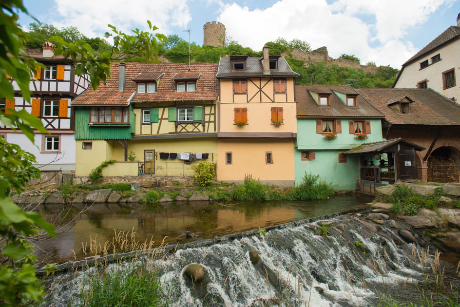 Et au milieu coule une rivi&egrave;re