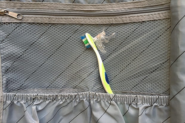 Les brosses à dents sous film plastique