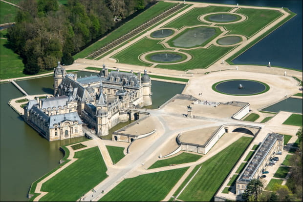 Le château de Chantilly se visite à la lampe torche à la Toussaint