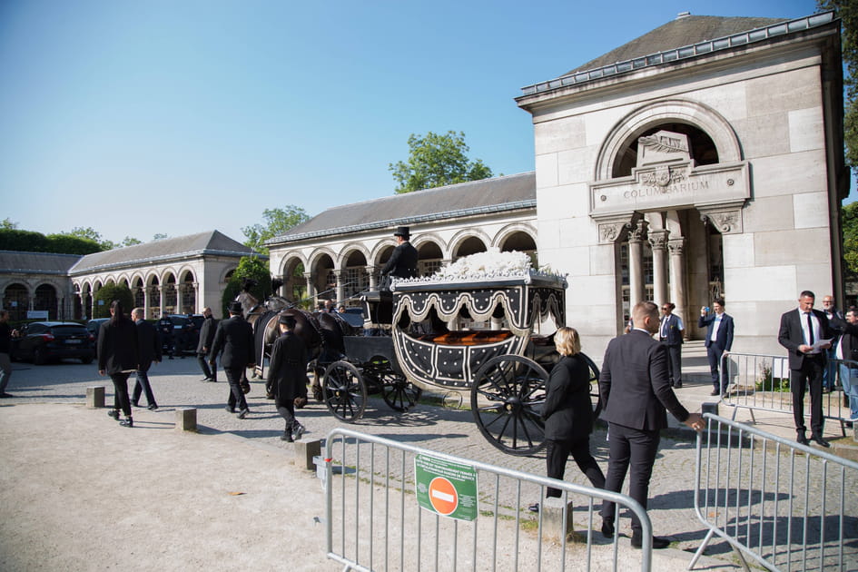 PHOTOS. Les personnalit&eacute;s pr&eacute;sentes aux obs&egrave;ques de R&eacute;gine