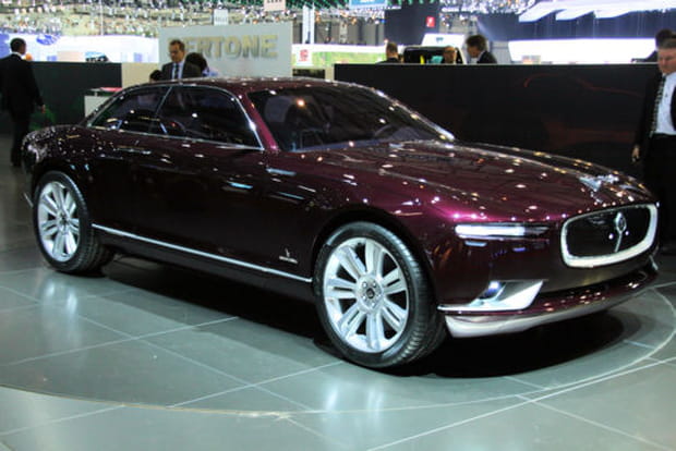 Bertone Jaguar B99 : hommage à la Jaguar XJ