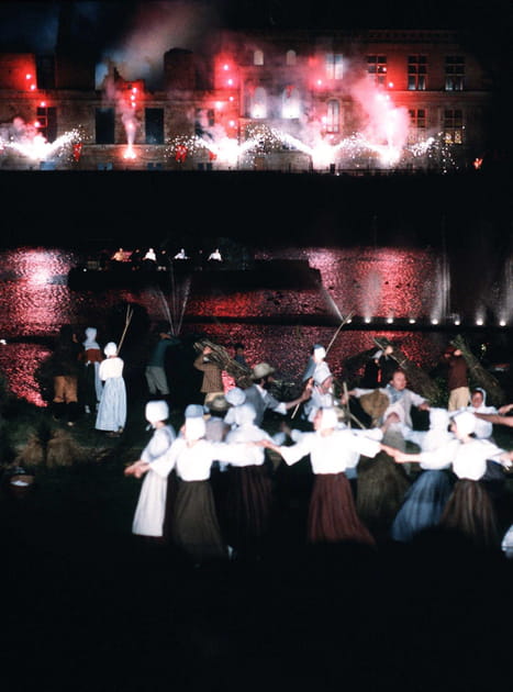 Lancer un&nbsp;&quot;Puy du Fou&quot; dans la r&eacute;gion (Marine&nbsp;et&nbsp;Marion Le Pen)