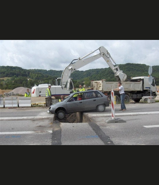 Attention au nid de poule