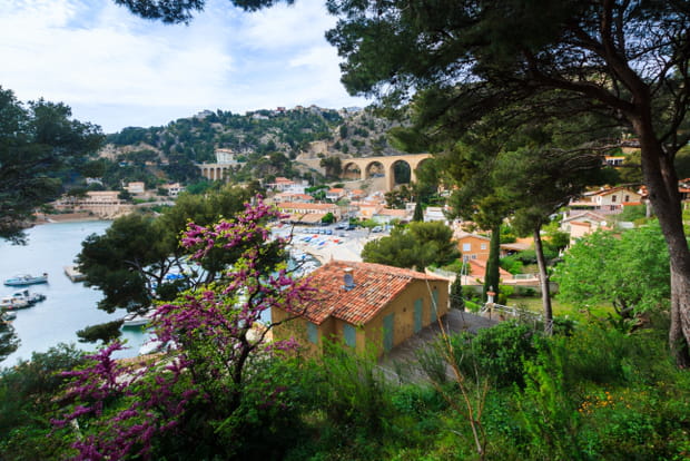 Ensuès-la-Redonne, petit port de pêche typiquement provençal