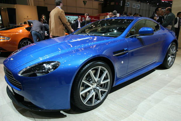 Aston Martin V8 Vantage S