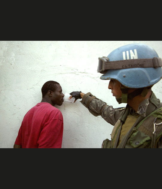 Casque bleu en Ha&iuml;ti