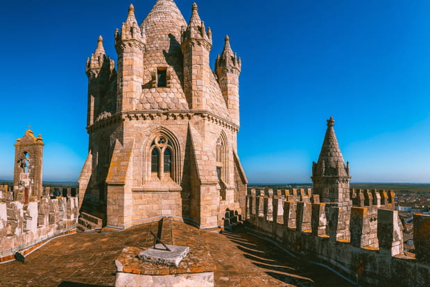 La cathédrale d'Évora, la plus grande du Portugal