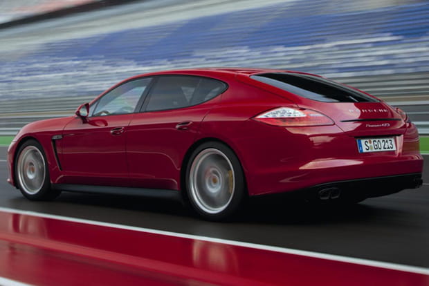 La GTS vous colle au siège