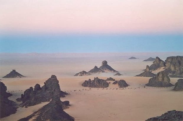 Mystérieux paysages du Tassili n'Ajjer
