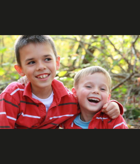 Sourire fraternel