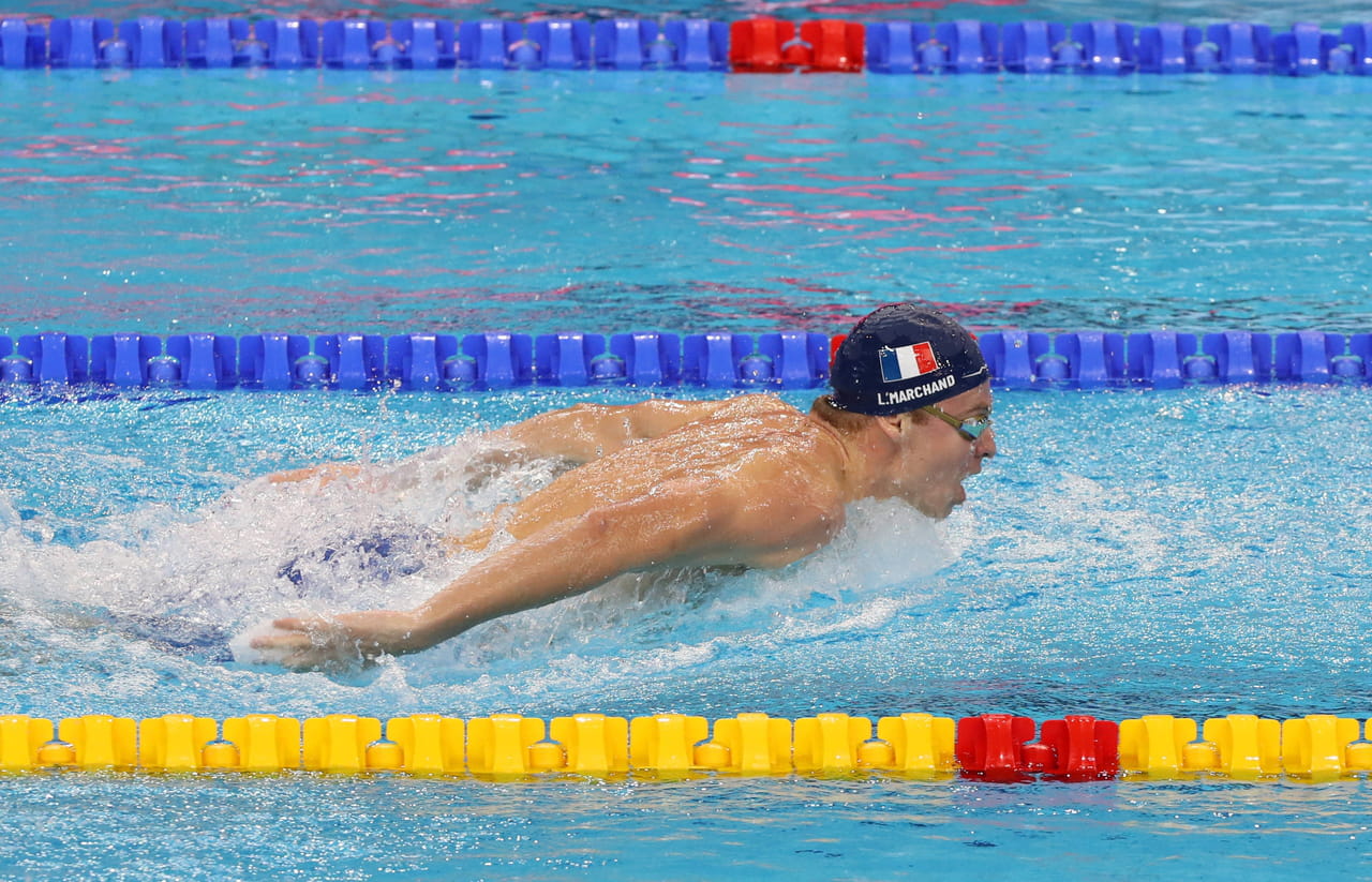Léon Marchand : programme et heures de ses courses aux Mondiaux de natation