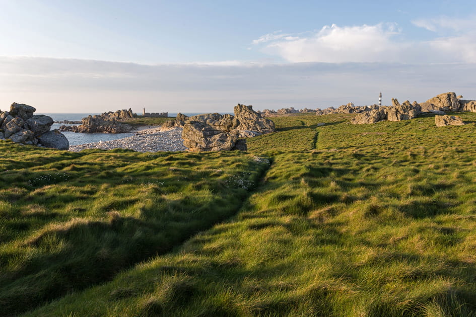 L'&icirc;le d'Ouessant, paysage paisible de la rade de Brest