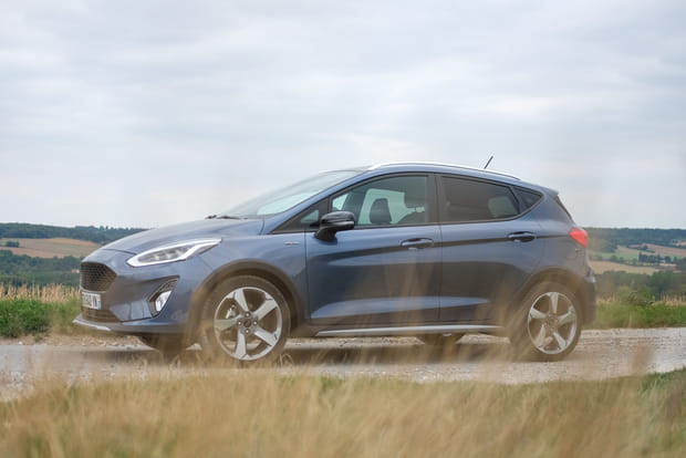 Quelles dimensions pour cette Fiesta Active ?