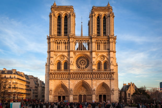 La façade de Notre-Dame, une architecture en trois niveaux