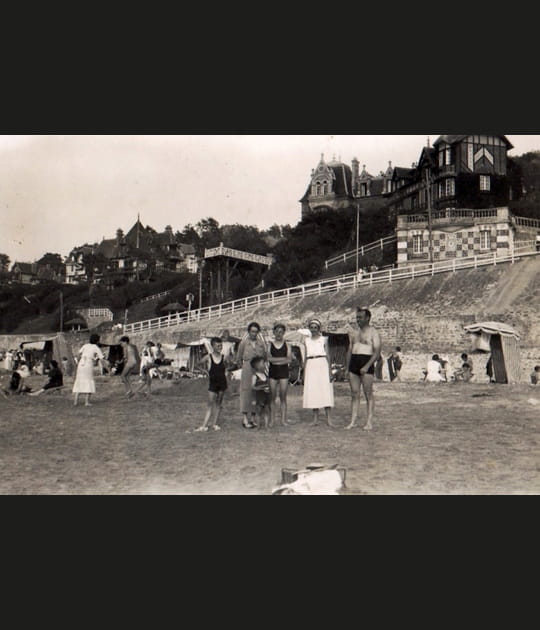 Sur les plages normandes