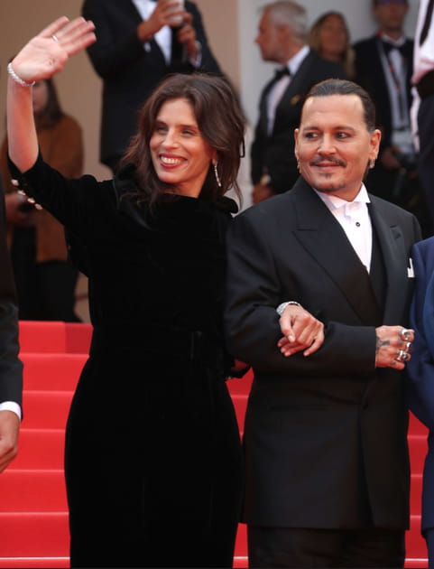 Ma&iuml;wenn et Johnny Depp balaient les rumeurs de m&eacute;sentente sur le tapis rouge de Cannes