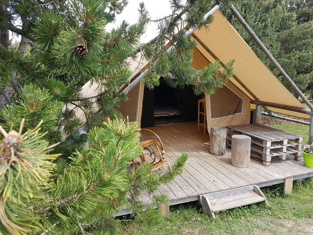 Une tente de trappeur dans les Pyrénées-Orientales
