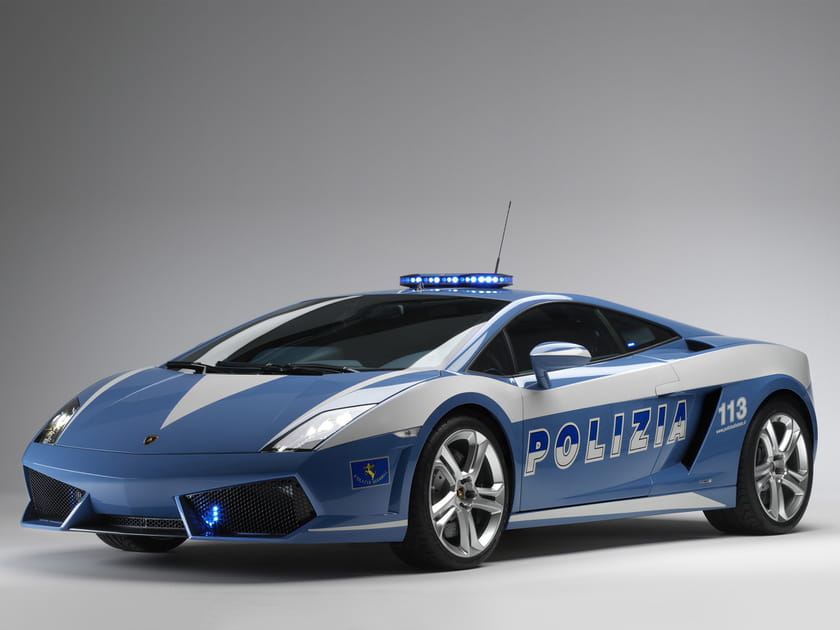 Deux Lamborghini pour la police italienne