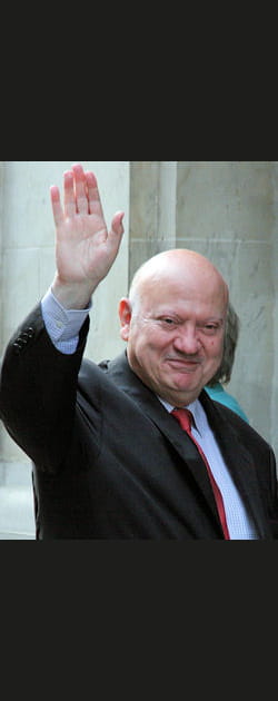 Andr&eacute; Santini&nbsp;: &eacute;lu