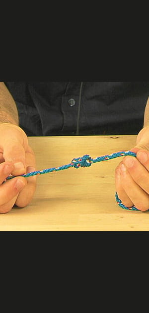 Le noeud de Capucin&nbsp;: troisi&egrave;me &eacute;tape