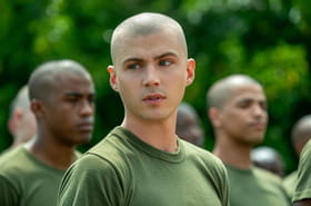 Boots&nbsp;: la s&eacute;rie queer sur l'arm&eacute;e US des ann&eacute;es 1990&nbsp;sur Netflix
