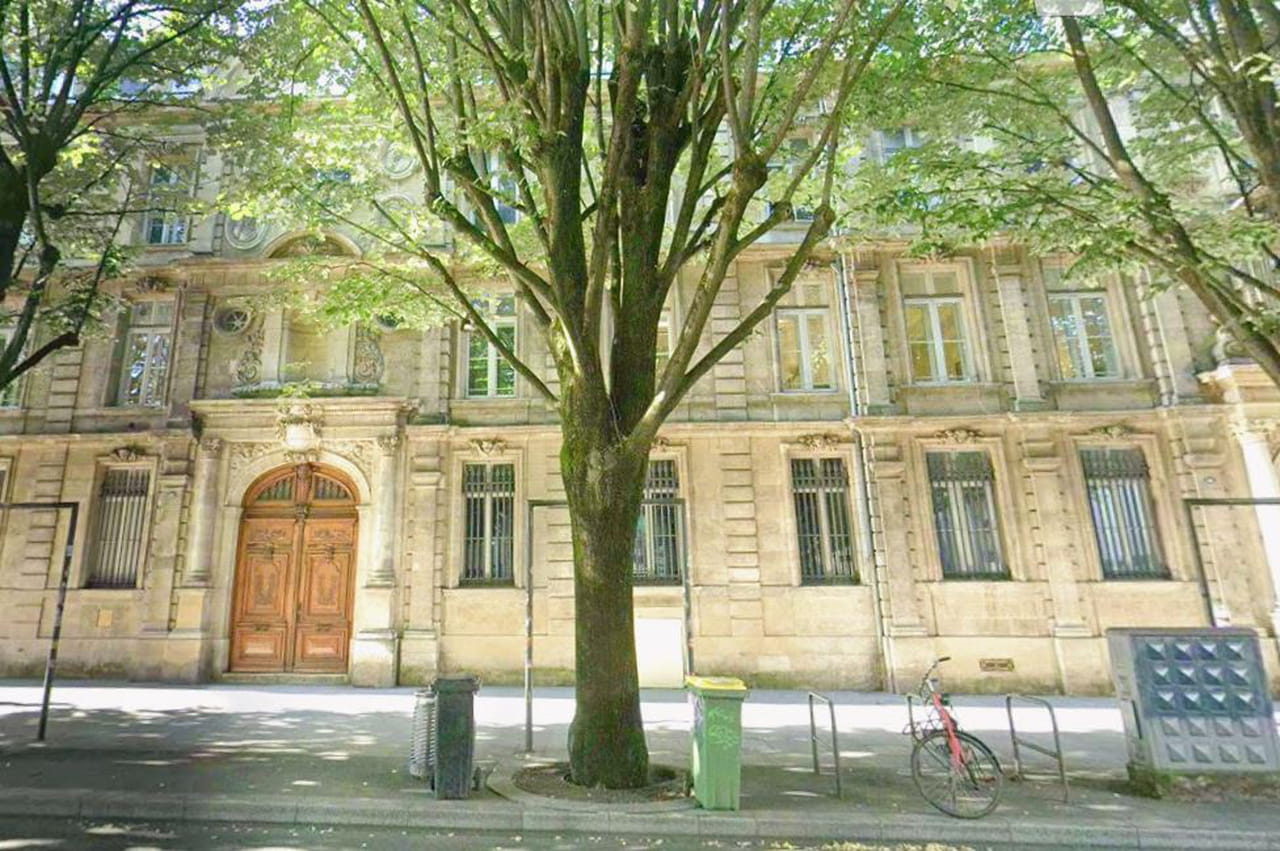 Un adolescent retrouvé mort dans son lycée à Bordeaux : ce que l'on sait du drame