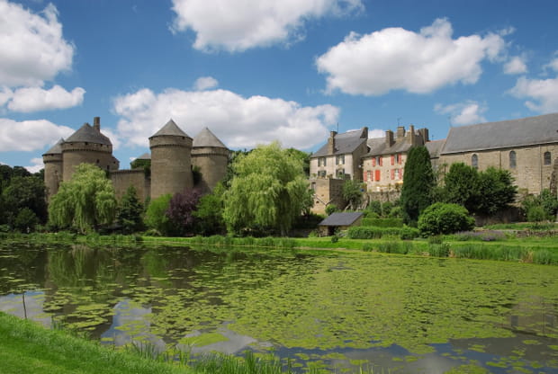 3e : Lassay-les-Châteaux en Pays de la Loire