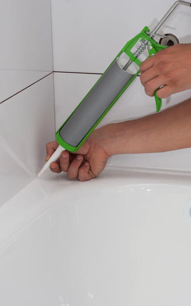 Changer les joints de la salle de bains