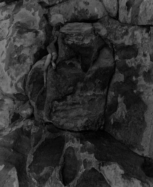 Perdu dans la roche