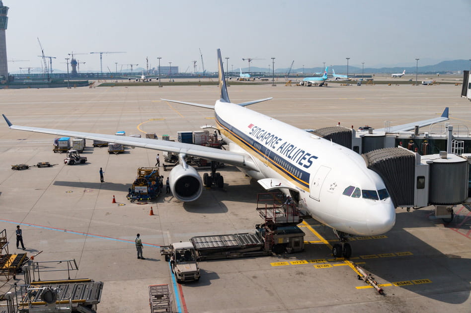 2- Singapore Airlines