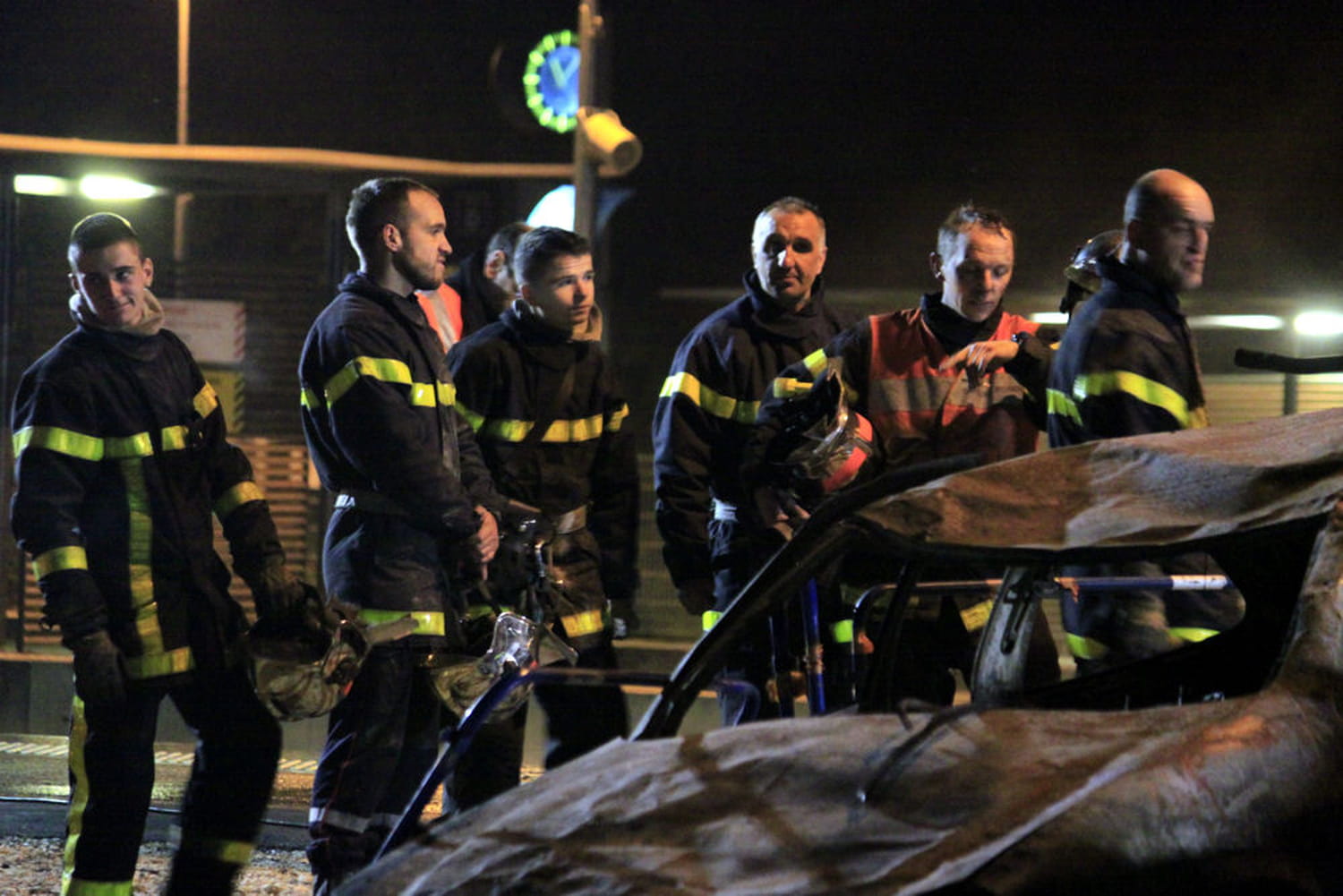 Moirans : des obsèques dans l'intimité après une journée de violences