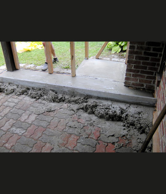 Pose de la dalle de b&eacute;ton