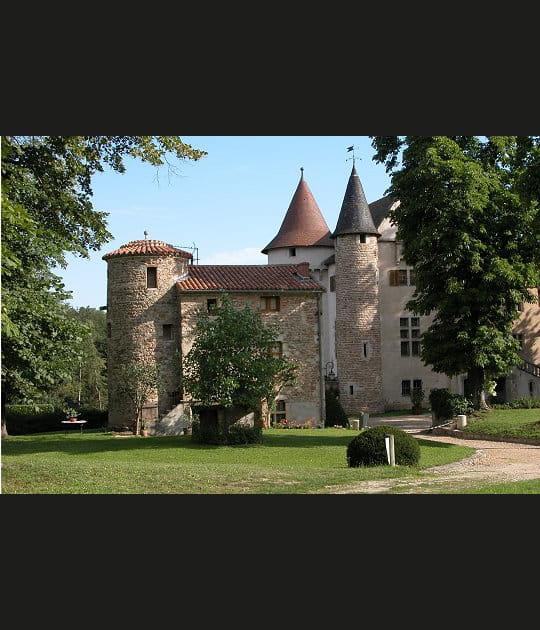 Des ch&acirc;teaux par milliers