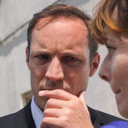 grégory questel sur le tournage de plus belle la vie.