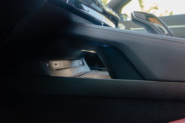 Un rangement inutile malgré un chargeur à induction