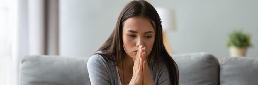 Les personnes anxieuses partagent souvent ces trois traits de personnalit&eacute;, selon la psychologie