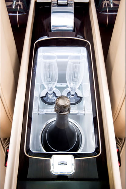 Une trappe à champagne très spéciale...