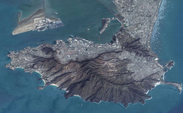 Aden, la ville dans le cratère