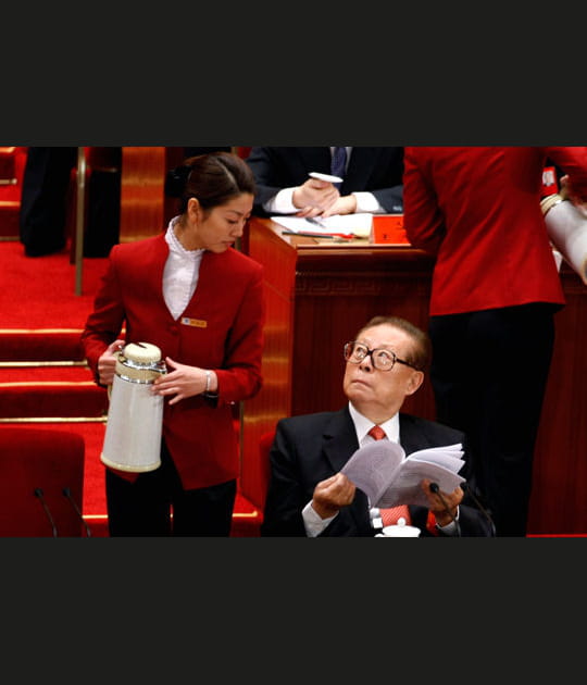 Un pr&eacute;sident dans le rouge