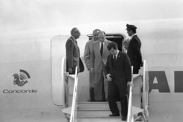 François Mitterrand à la descente du Concorde en 1982