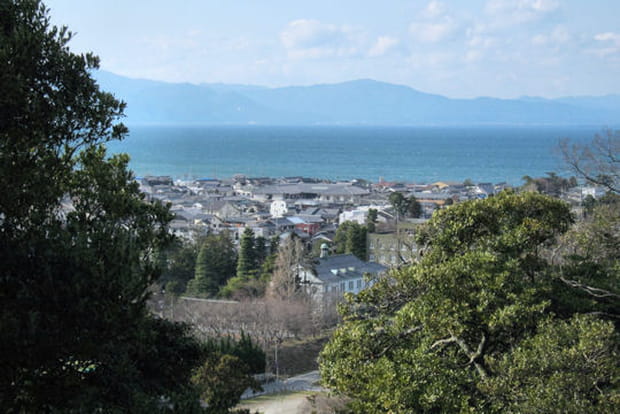 Sur les rives du lac Biwa