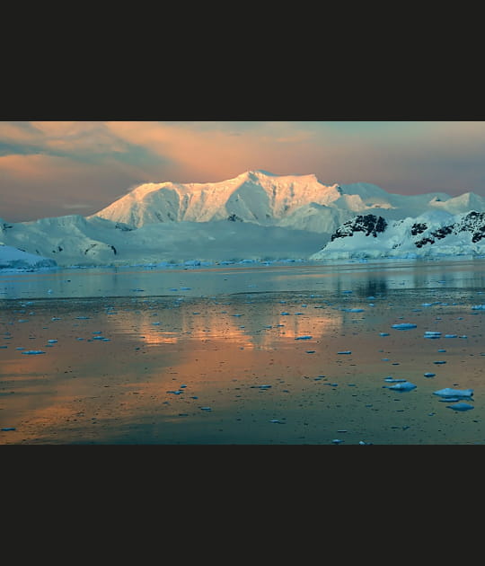 Coucher de soleil sur l'Antarctique