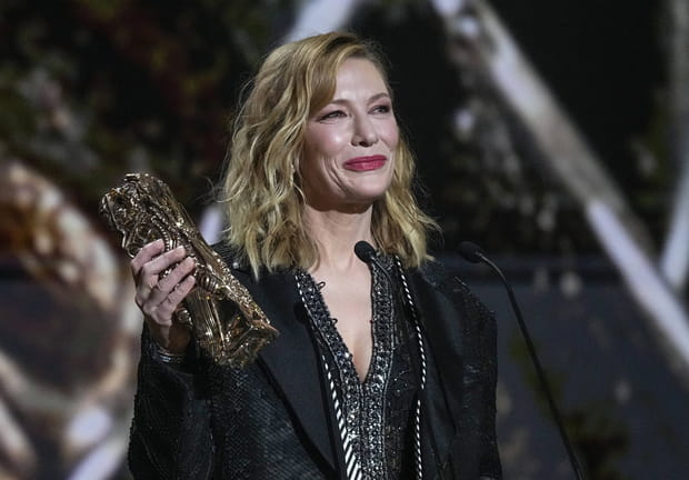 Cate Blanchett émue aux larmes