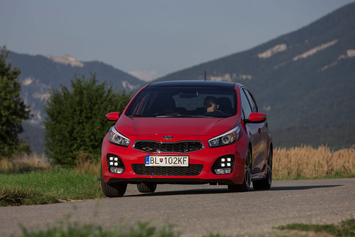 Berlines compactes Kia Cee