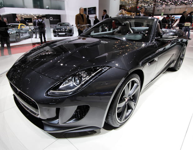 Jaguar F-Type V8 S Cabriolet