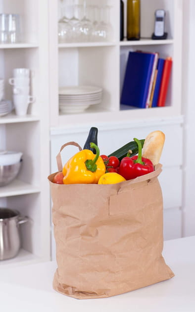 Eviter de poser le sac de courses sur le plan de travail