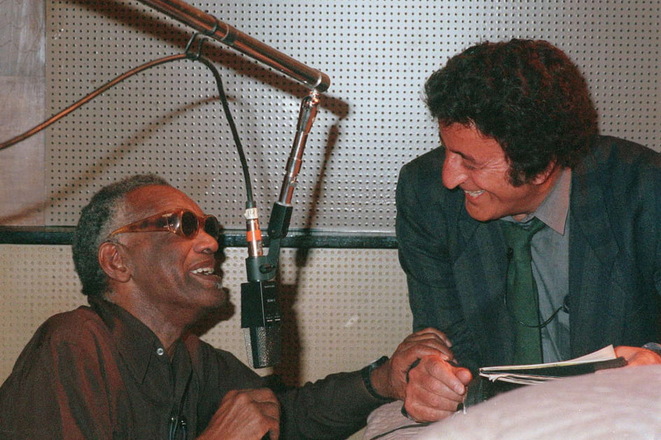 Tony Bennett aux c&ocirc;t&eacute;s de Ray Charles