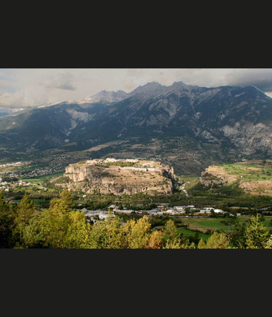La place forte du Mont-Dauphin