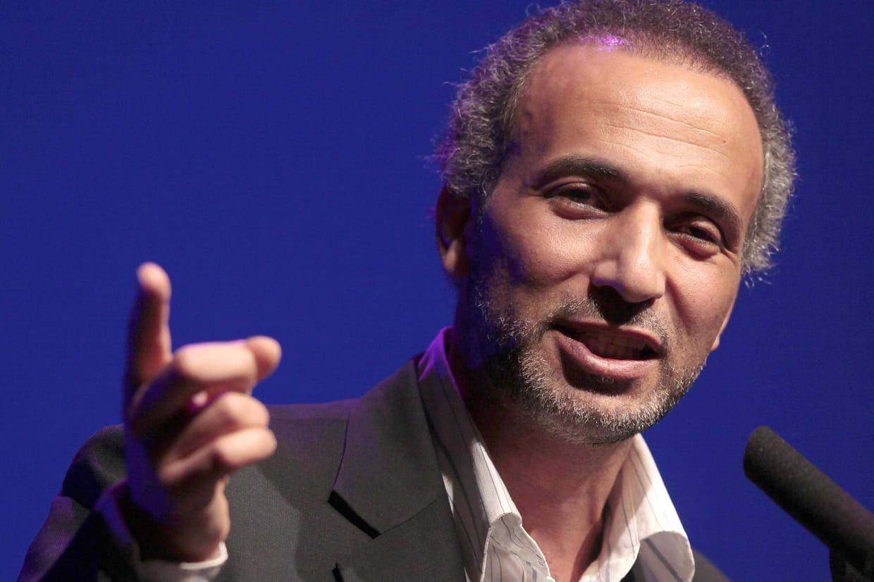 tariq ramadan de nouveaux sms exhumes  tournant dans laffaire